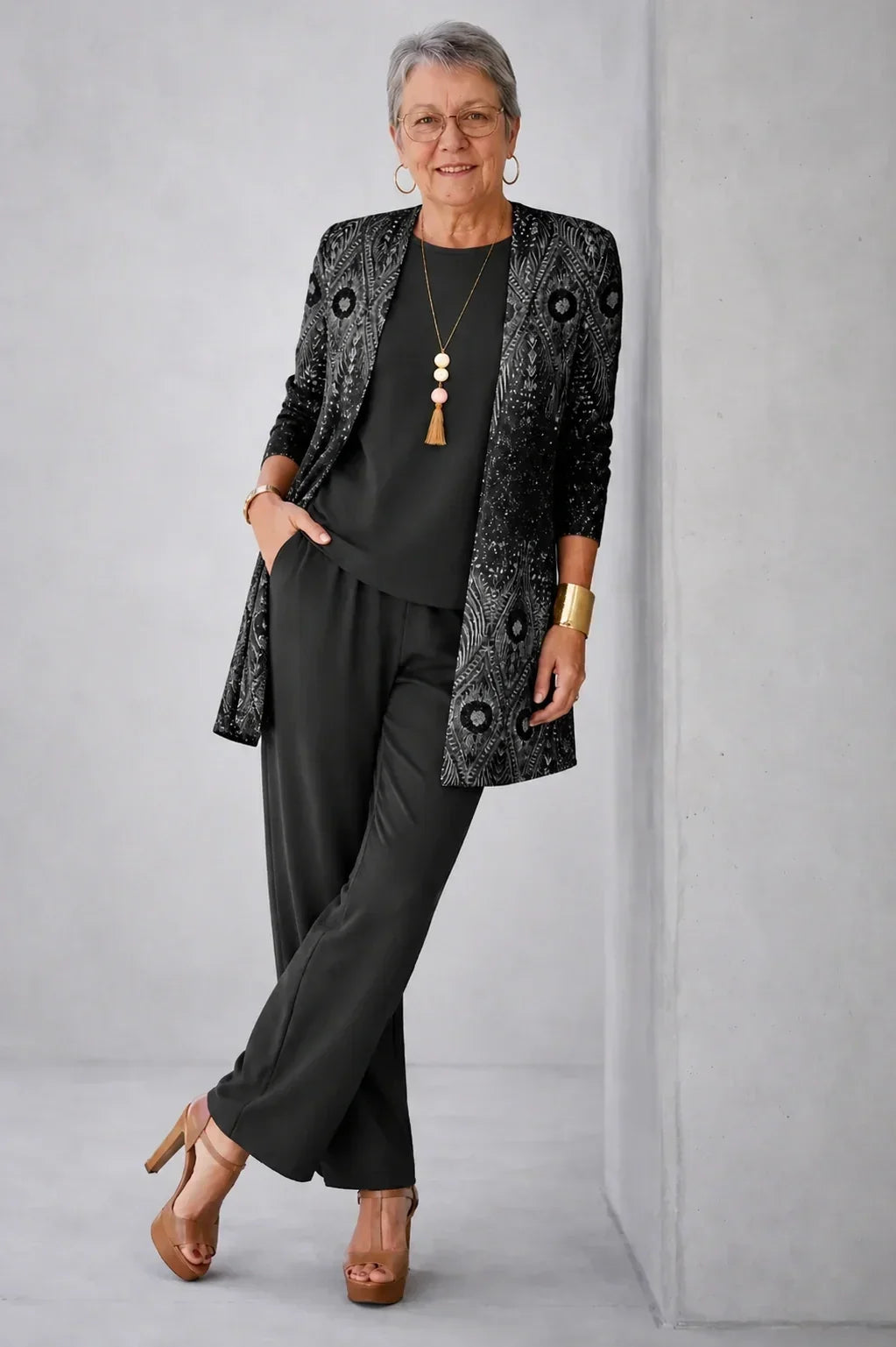 Verolyn black & silver paisley three-piece set in black