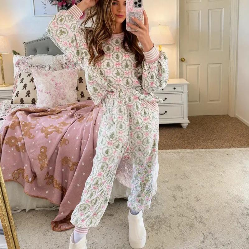 Christmas Bow Print Lounge Set in Green & Pink — VerolynBoutique