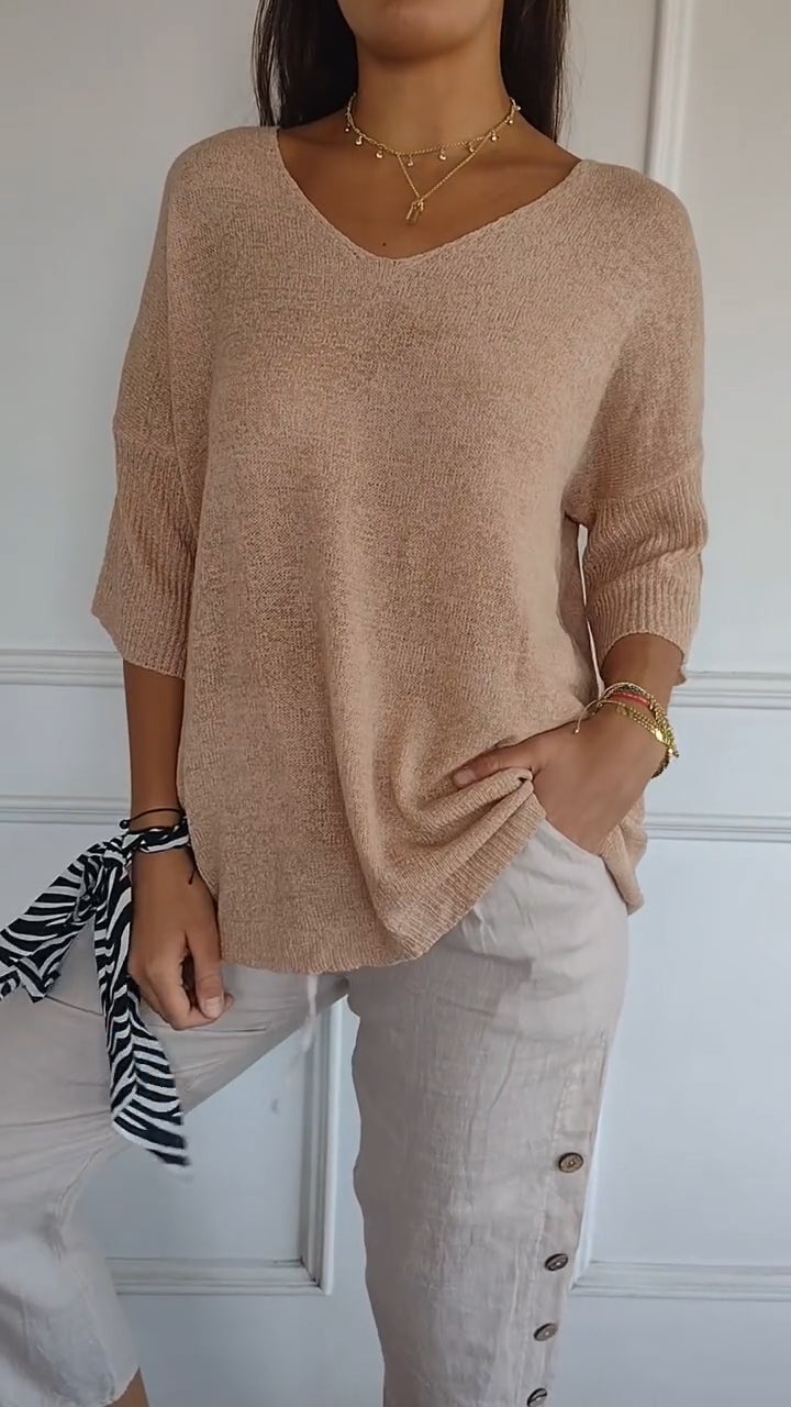 Verolyn - Soft V-Neck Everyday Top