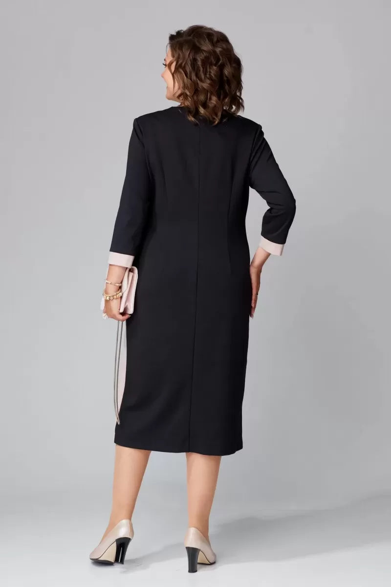 Verolyn - Classic V-Neck Midi Dress