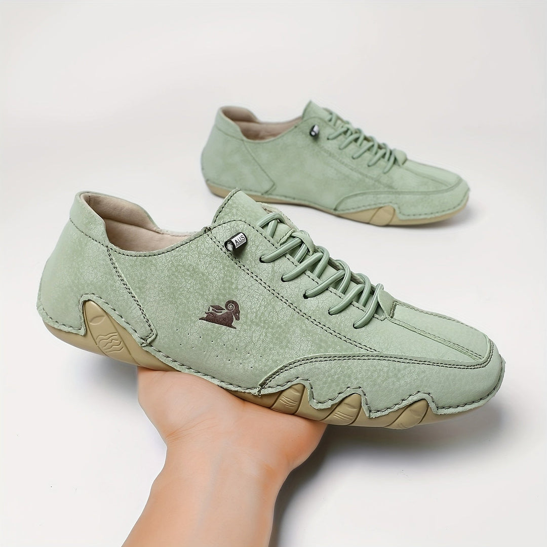 Lightweight Everyday Comfort Sneakers in Black — VerolynBoutique