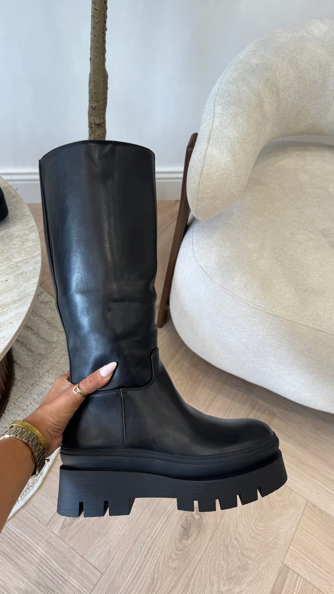 Chunky Knee High Boots in Black — VerolynBoutique
