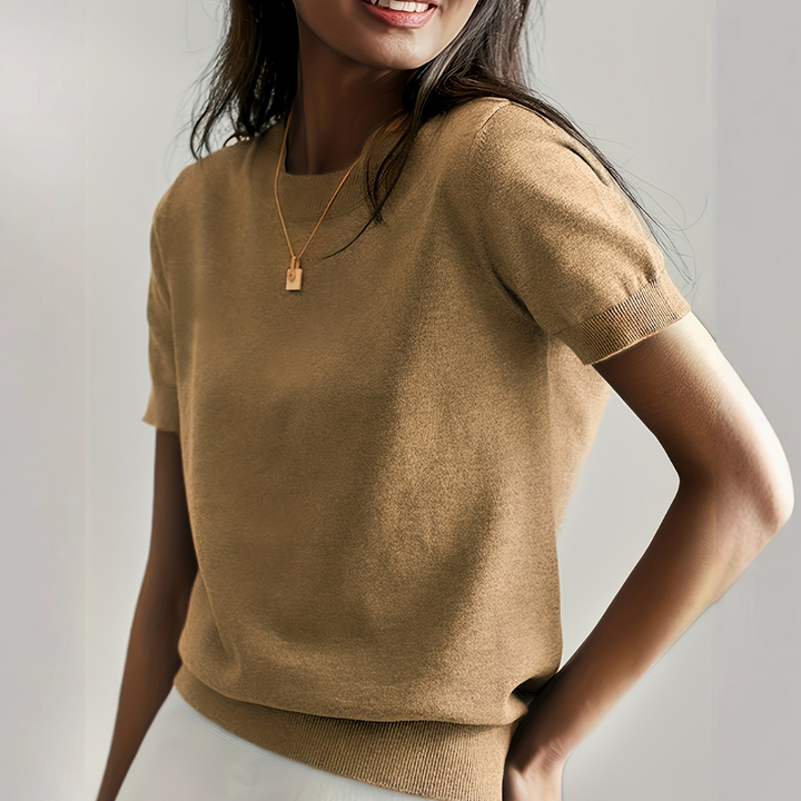 Verolyn - Relaxed Crew Neck Top