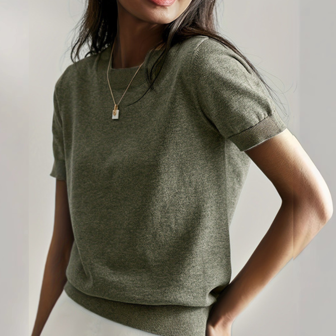 Verolyn - Relaxed Crew Neck Top