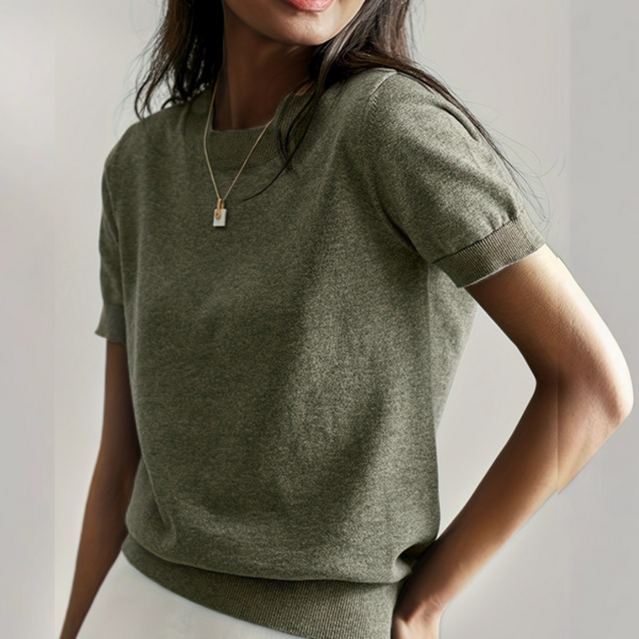 Verolyn - Relaxed Crew Neck Top