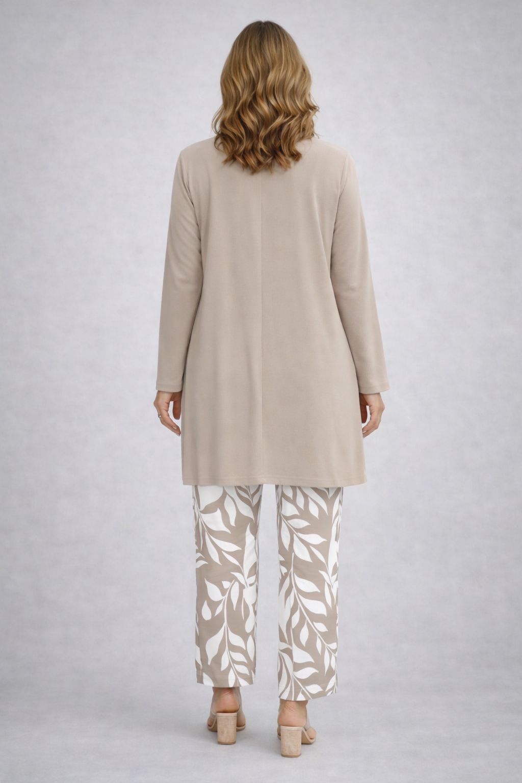 Verolyn printed wide-leg trouser three-piece set – view 2