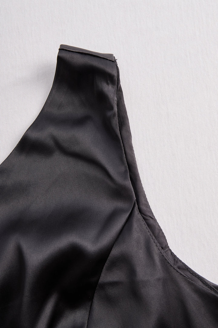 One-Shoulder Slit Evening Gown in Black — VerolynBoutique