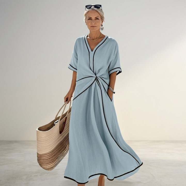 Verolyn - Relaxed V-Neck Dress