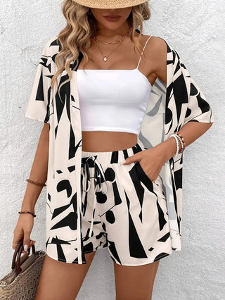 Verolyn - Floral Top &amp; Shorts Set