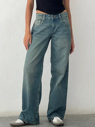 Vintage Wash Baggy Jeans in Nostalgia Blue — VerolynBoutique