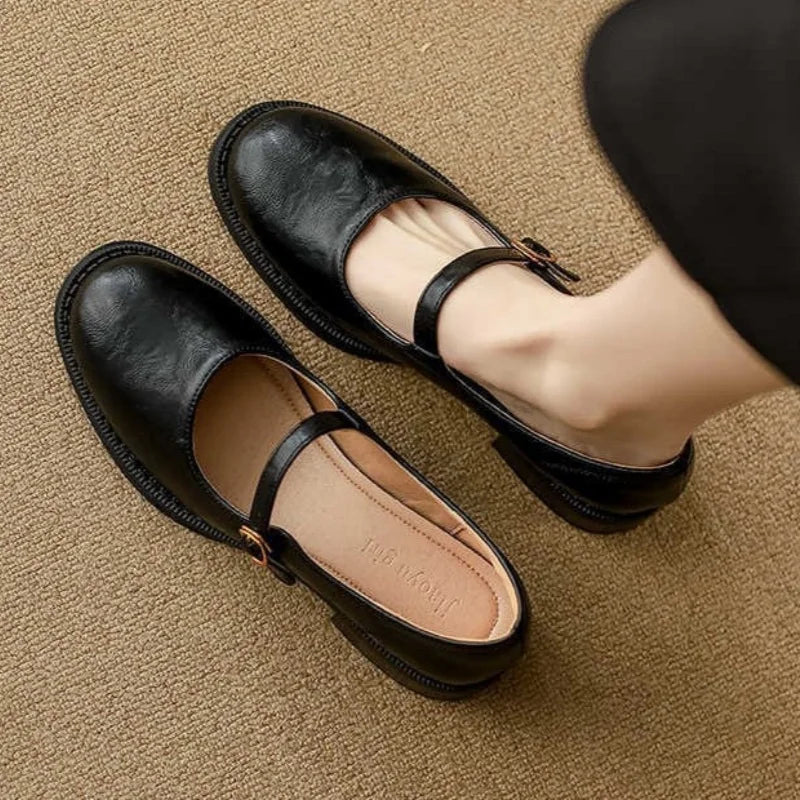 Round Toe Leather Mary Janes in Black — VerolynBoutique
