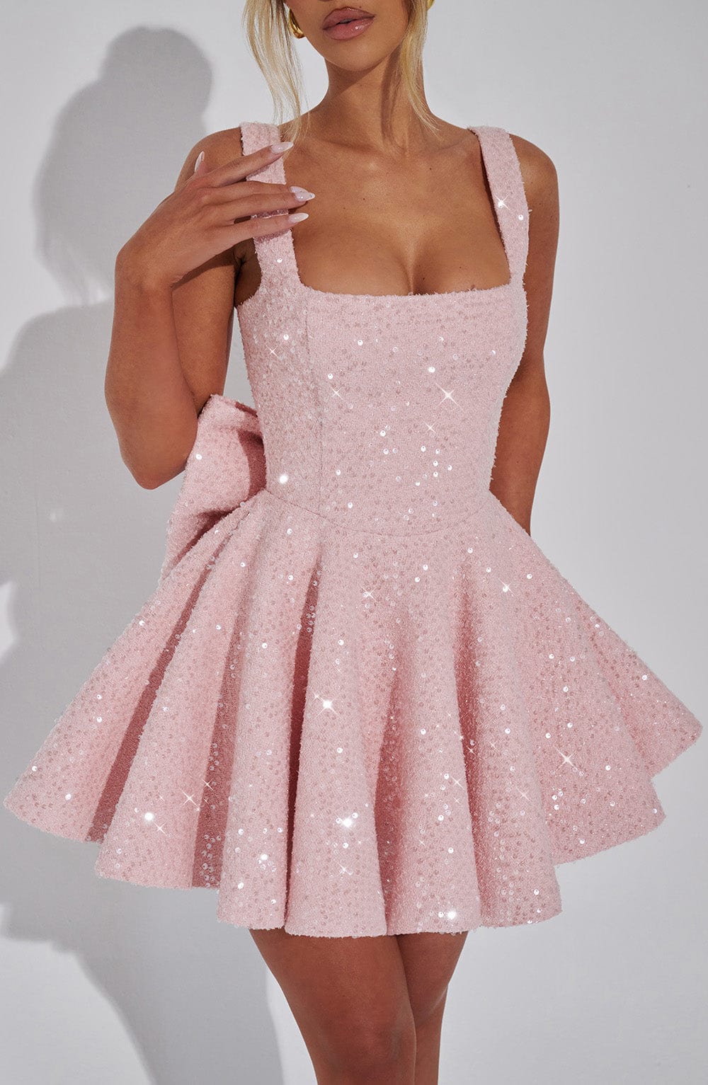 Verolyn - Sparkle Bow Mini Dress