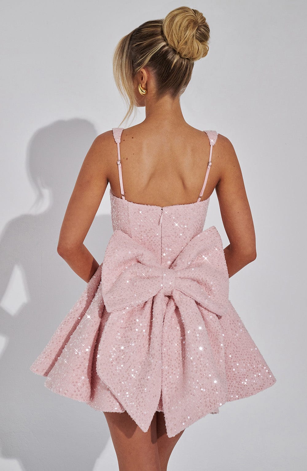 Verolyn - Sparkle Bow Mini Dress