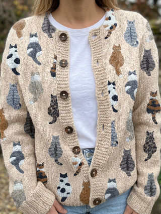 Verolyn cosy cat print knit cardigan in beige