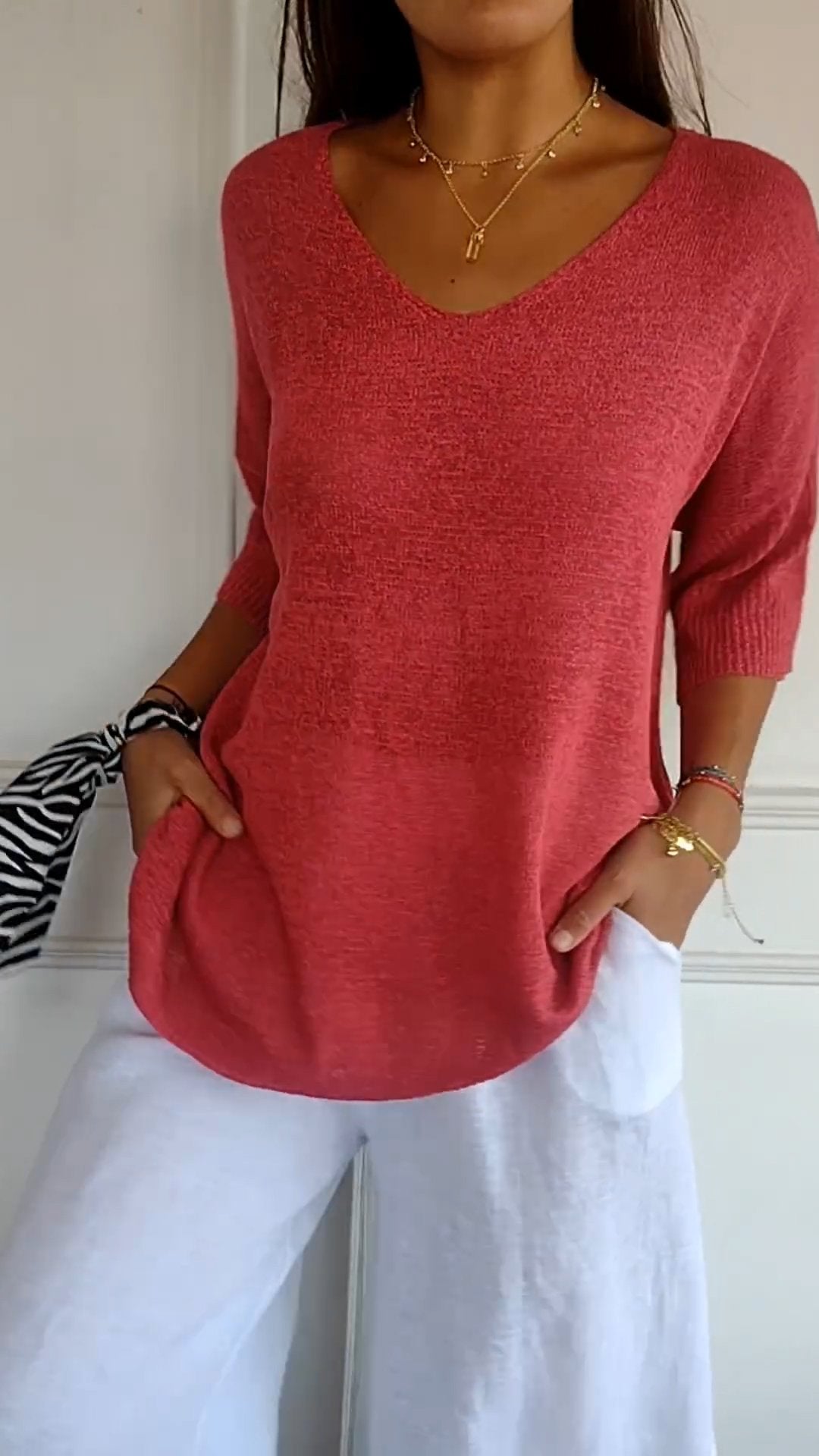 Verolyn - Soft V-Neck Everyday Top